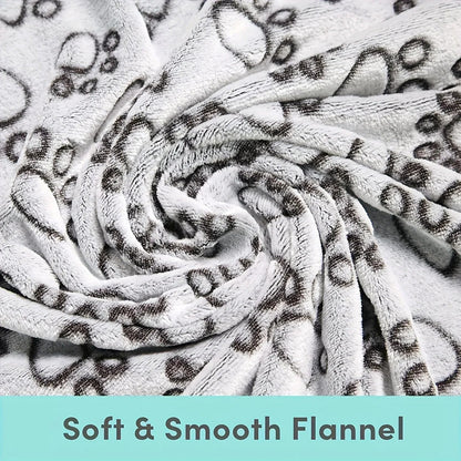 VelvetWarm – Soft Fleece Pet Blanket - Pawdorable.store